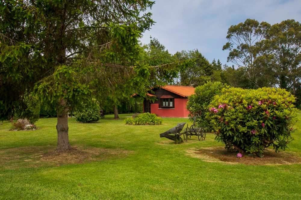 Apartamentos El Cueto Oviñana エクステリア 写真