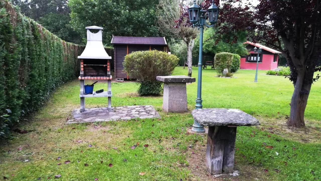 Apartamentos El Cueto Oviñana エクステリア 写真
