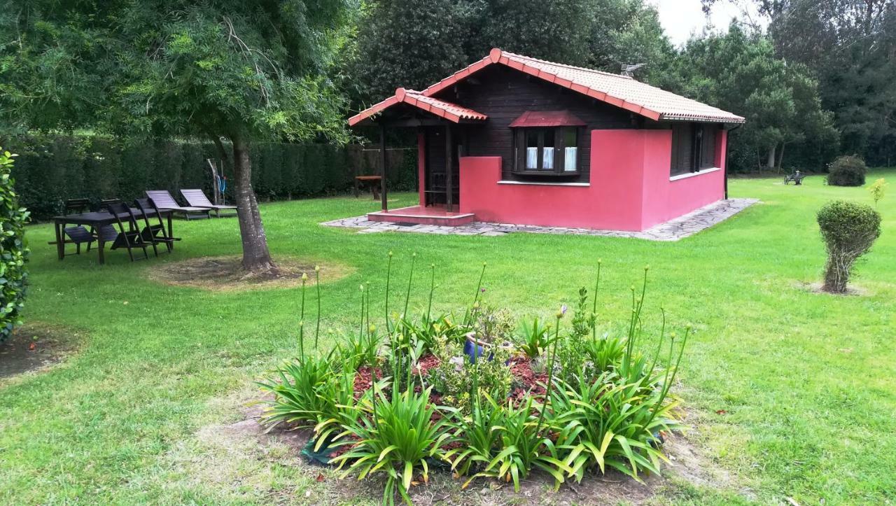 Apartamentos El Cueto Oviñana エクステリア 写真