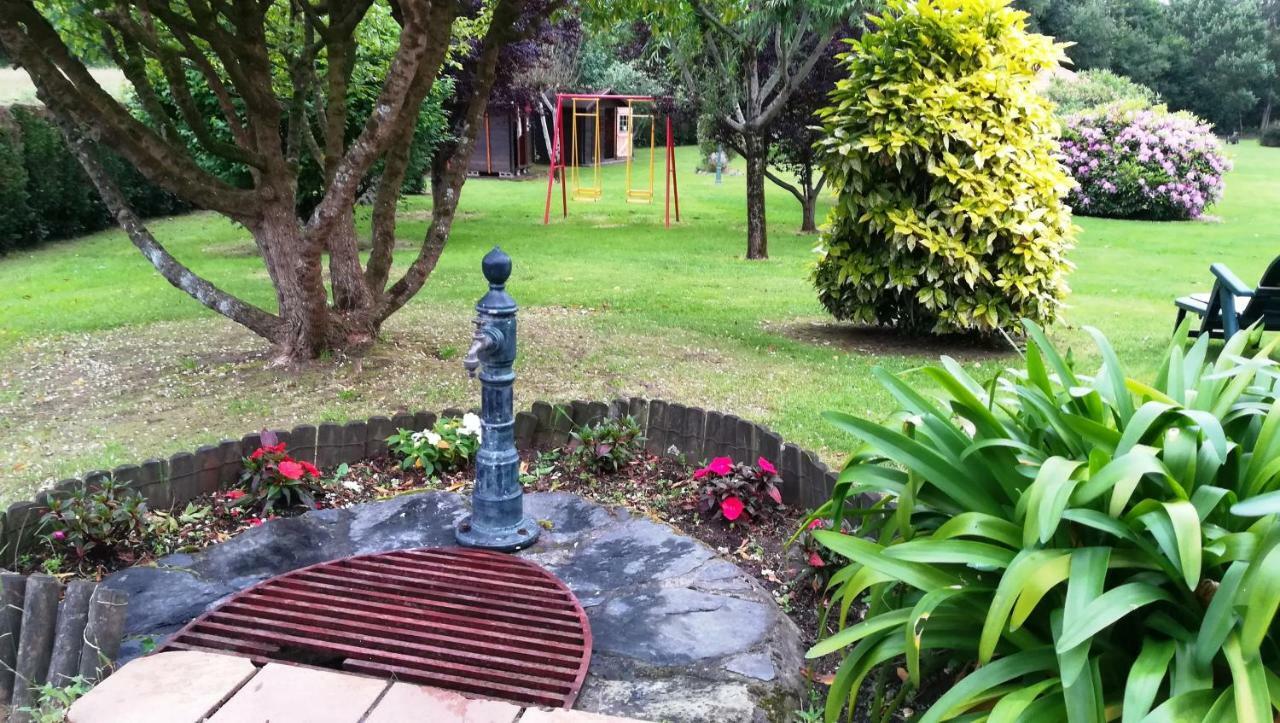 Apartamentos El Cueto Oviñana エクステリア 写真