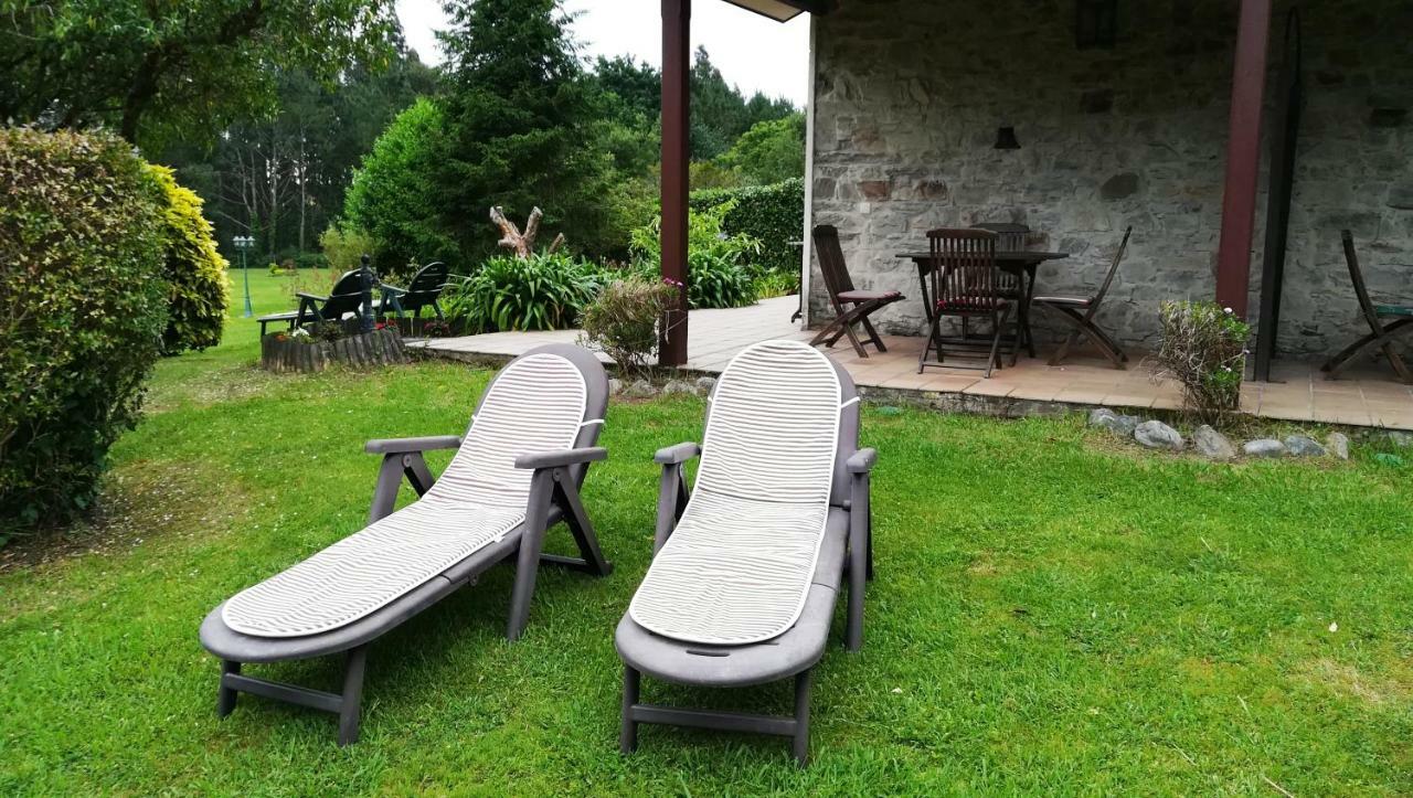 Apartamentos El Cueto Oviñana エクステリア 写真